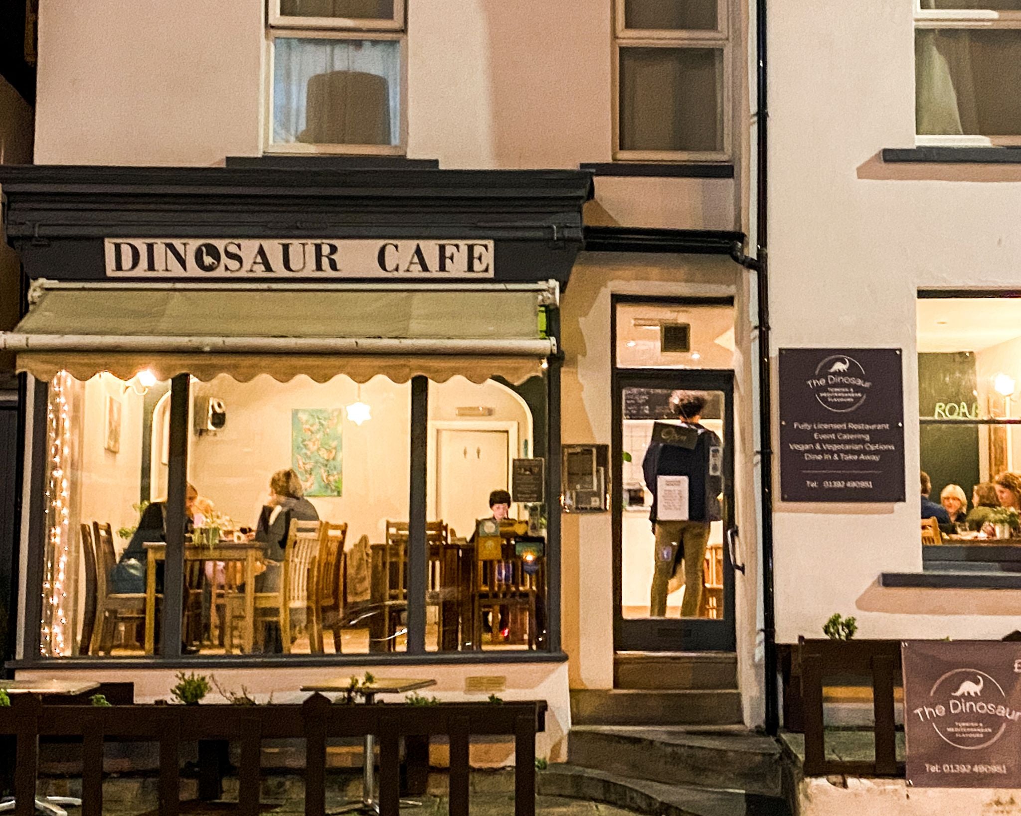 Dinosaur Cafe