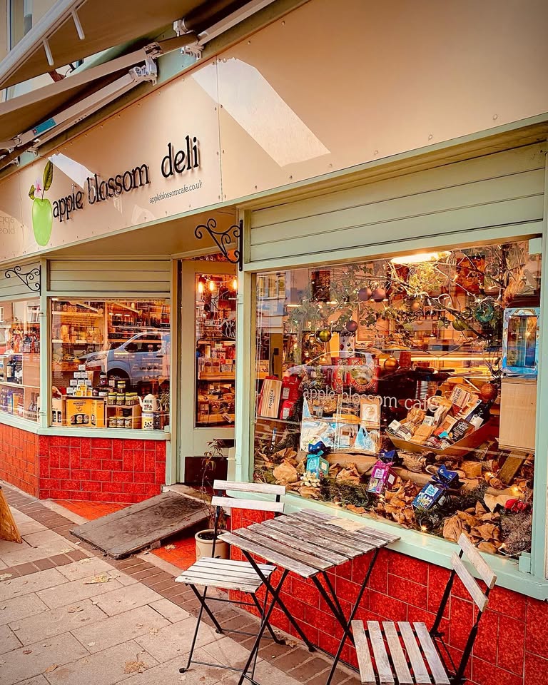 Apple Blossom Deli