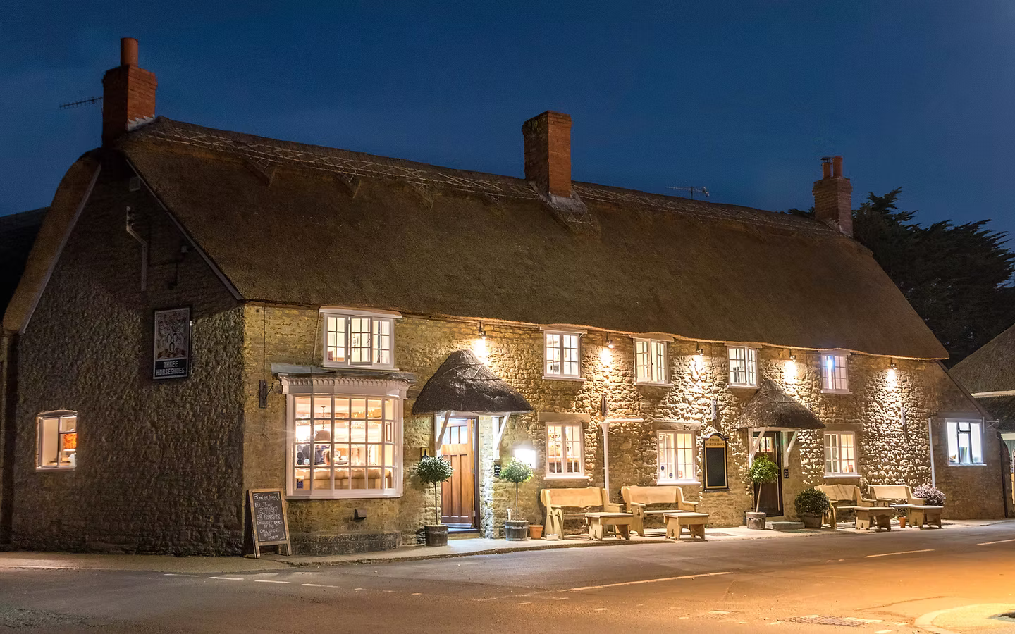 Three Horseshoes