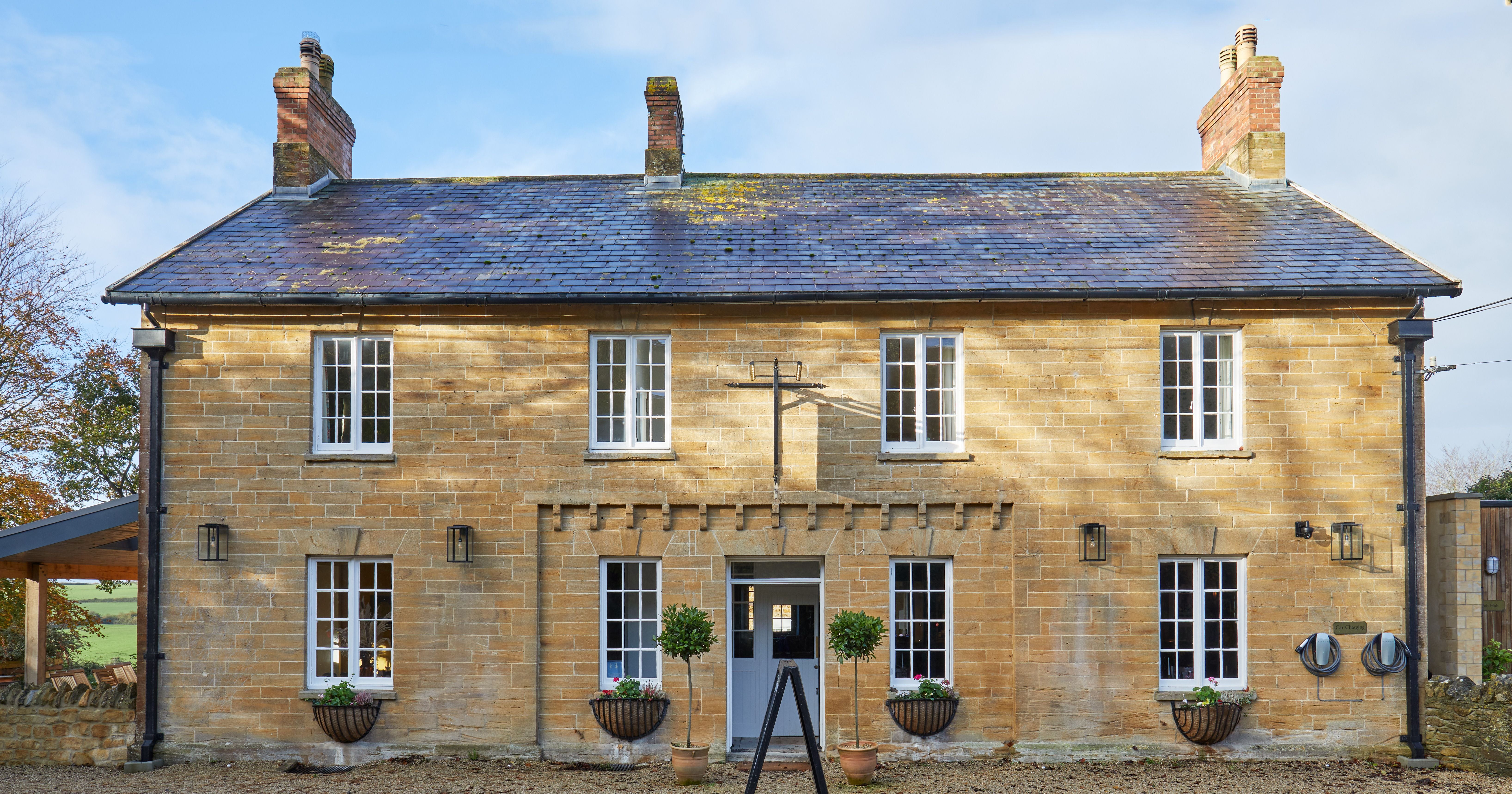 The Queens Arms