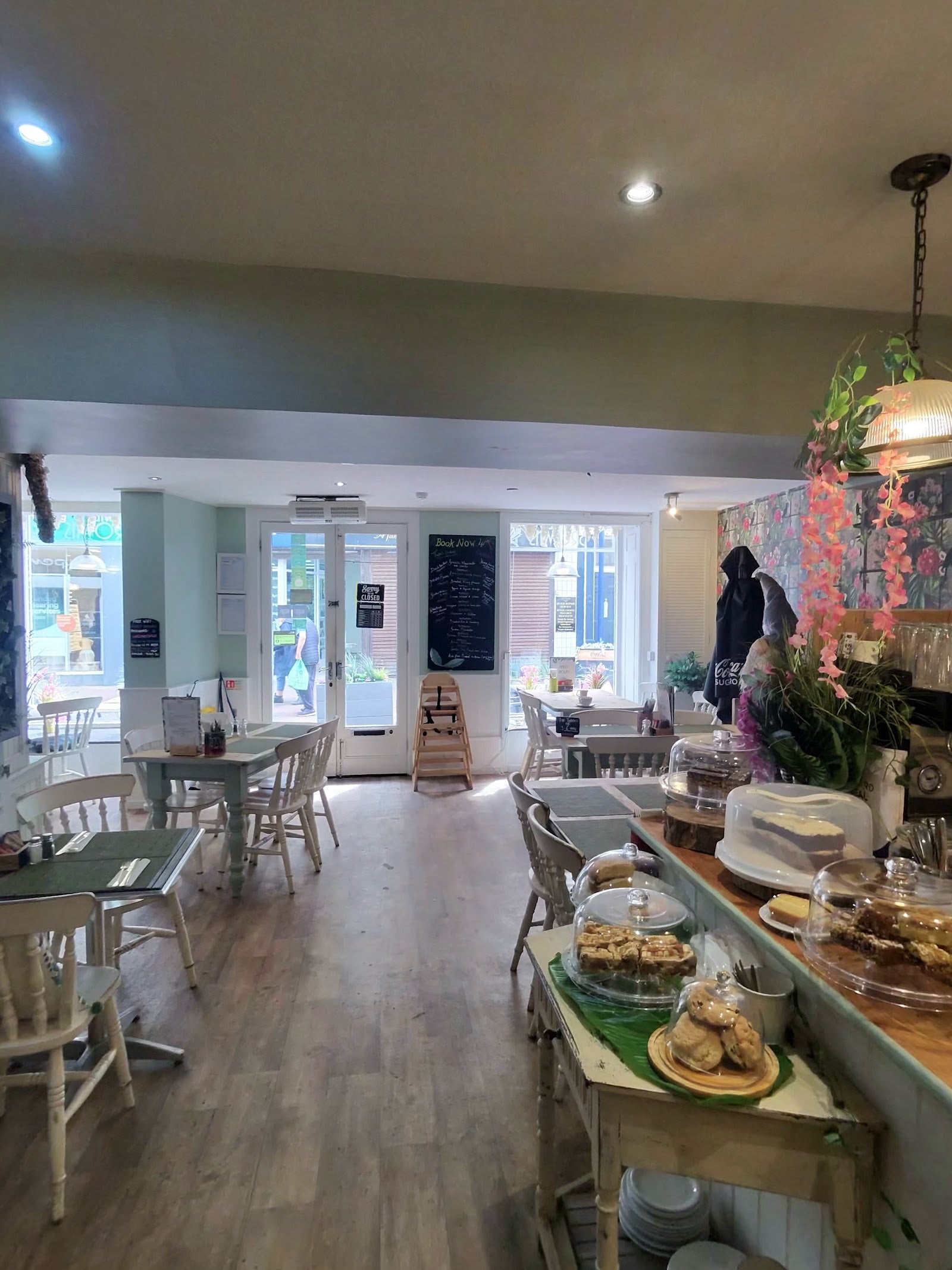 Finley Browns Cafe